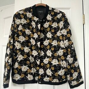 NWOT FRNCH Floral quilted jacket